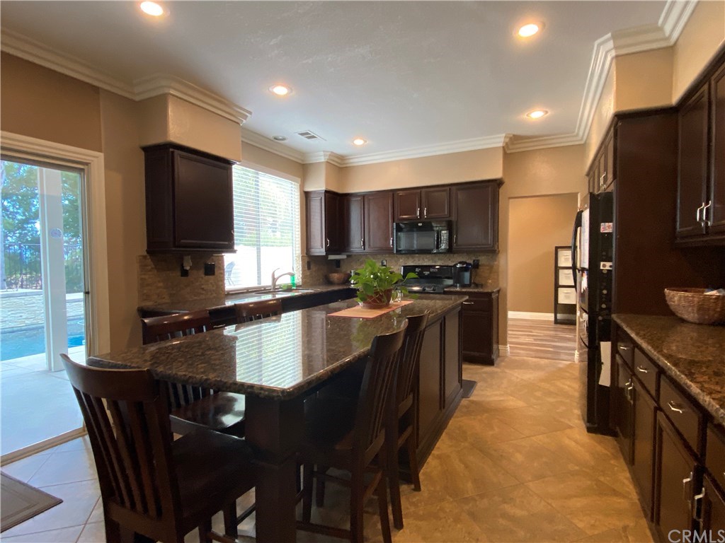 33203 Fox Road Temecula, CA 92592 - Photo 17 of 46