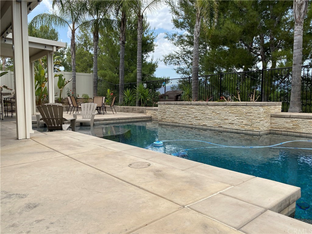 33203 Fox Road Temecula, CA 92592 - Photo 37 of 46