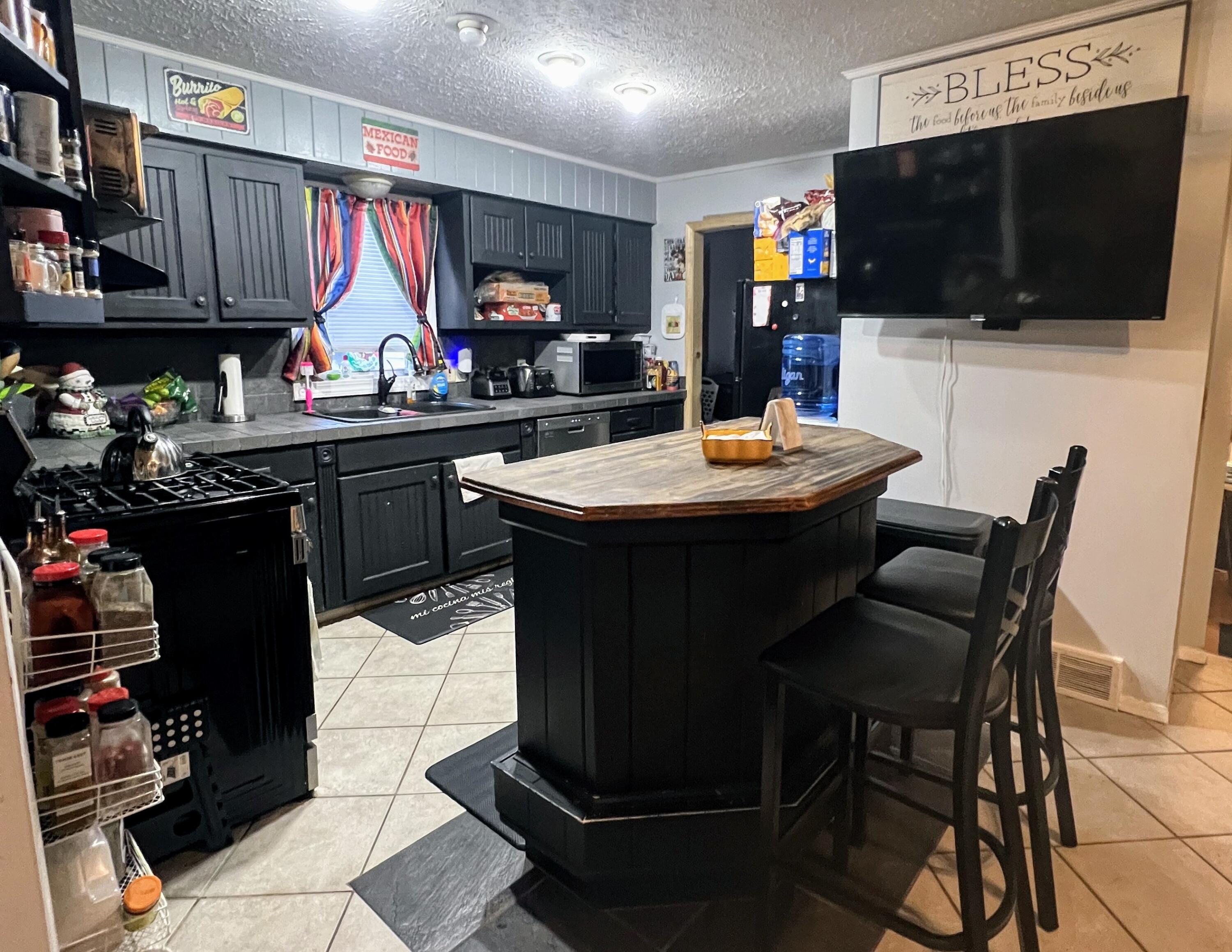 6340 Quarterline Road Spring Lake, MI 49456 - Photo 11 of 27 IMG_3072