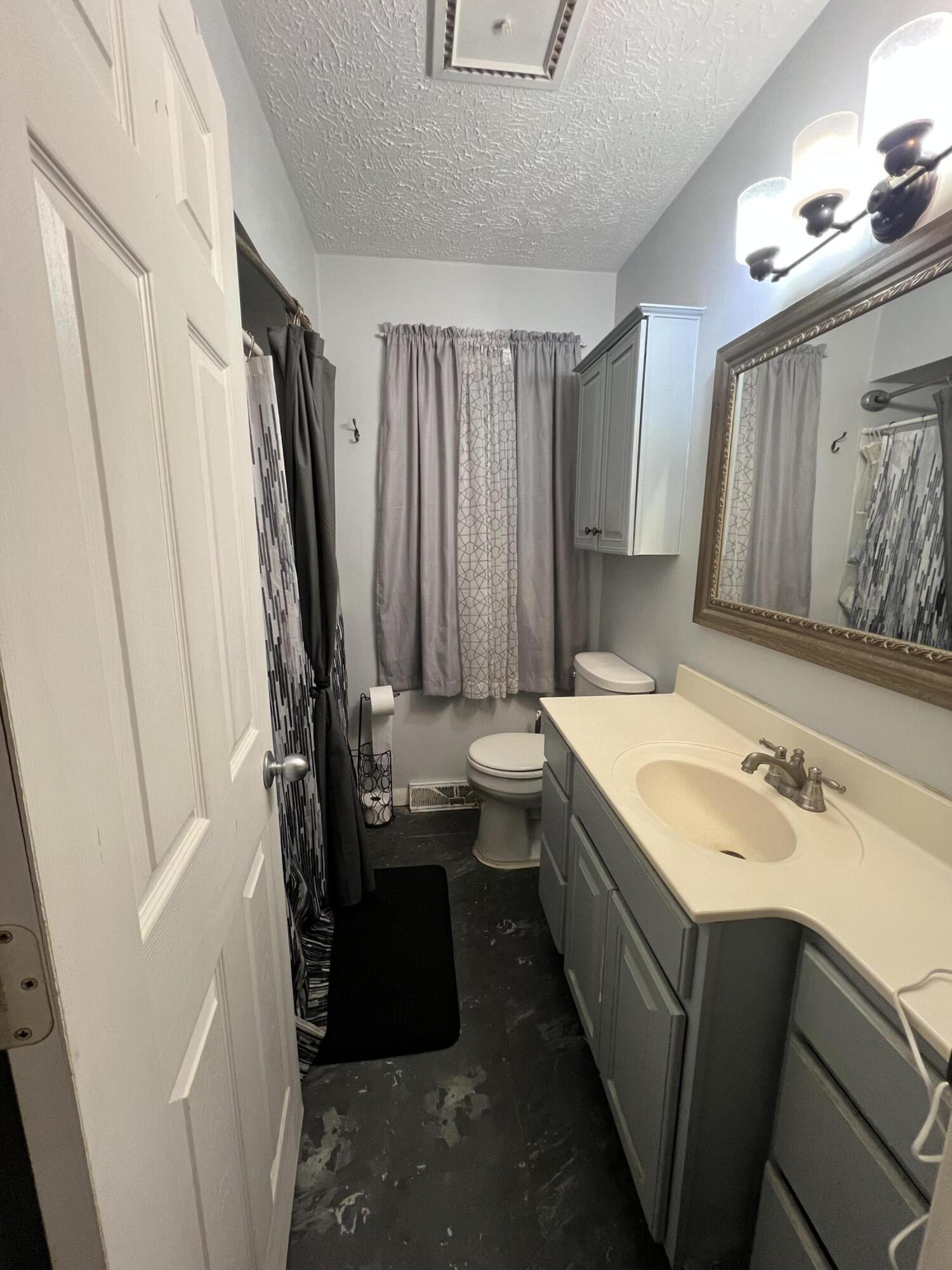 6340 Quarterline Road Spring Lake, MI 49456 - Photo 17 of 27 IMG_3122