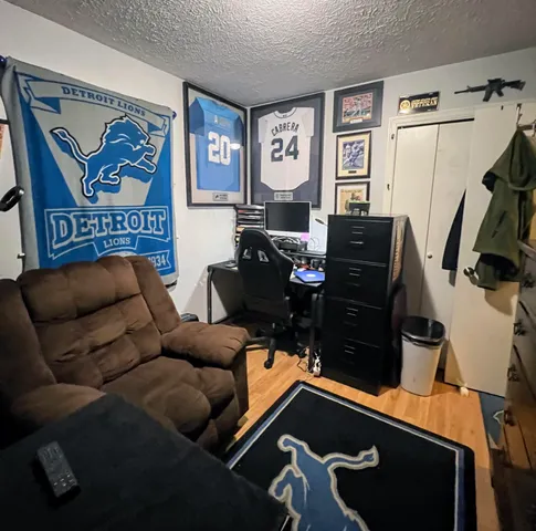 $275,000 | 6340 Quarterline Road, Spring Lake, MI 49456