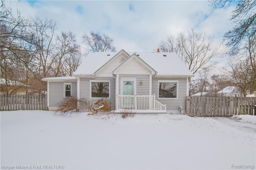 47050 Greenview Road Utica, MI 48317 - Photo 1 of 44 47050 Greenview-2.jpg