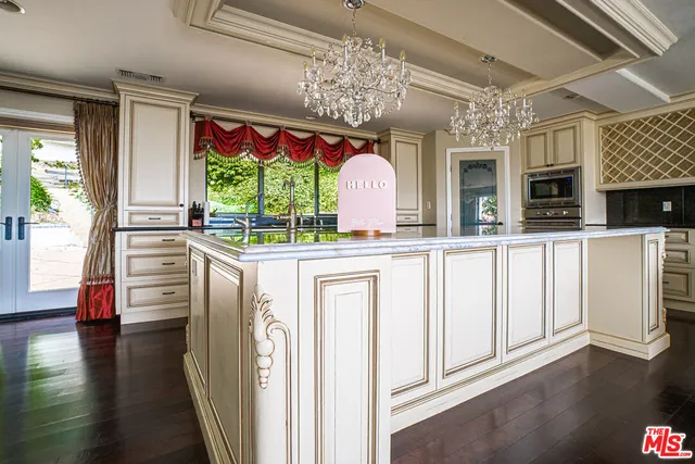 $10,000 | 1312 Vía Zumaya, Palos Verdes Estates, CA 90274