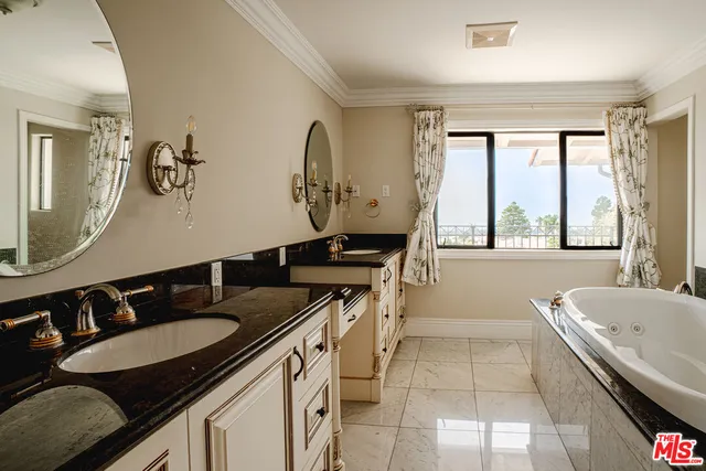 $10,000 | 1312 Vía Zumaya, Palos Verdes Estates, CA 90274