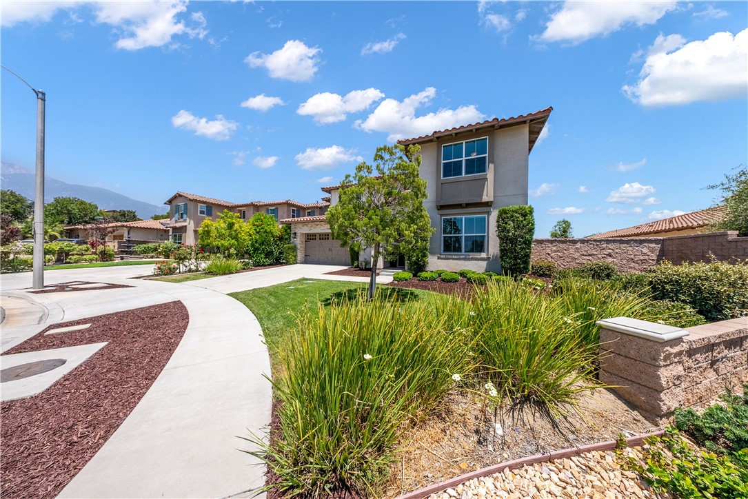 10095 Goldenrod Court Rancho Cucamonga, CA 91701 - Photo 10 of 73
