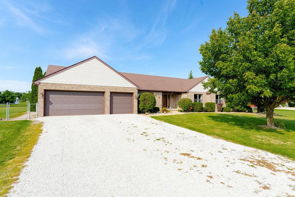 29436 South Wallingford Road Manhattan, IL 60442 - Photo 5 of 42