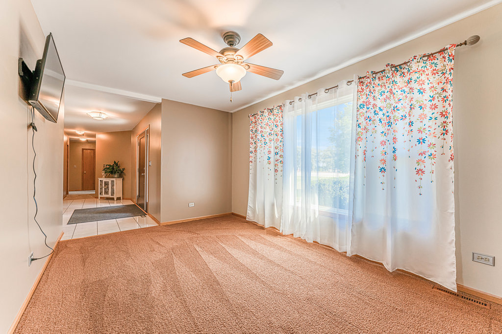 29436 South Wallingford Road Manhattan, IL 60442 - Photo 8 of 42
