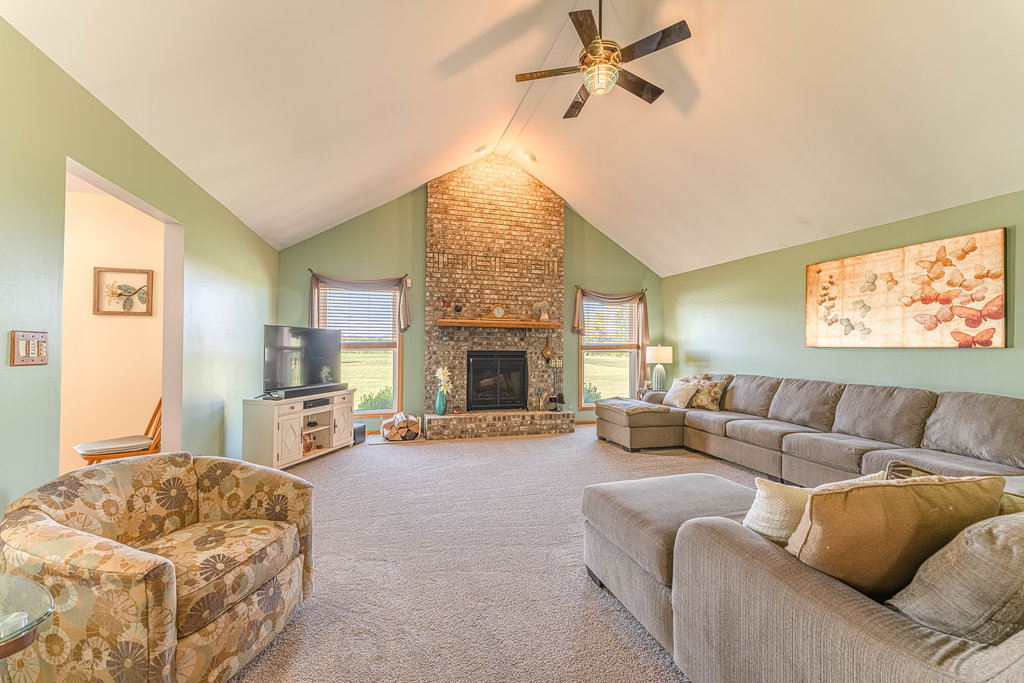 29436 South Wallingford Road Manhattan, IL 60442 - Photo 9 of 42