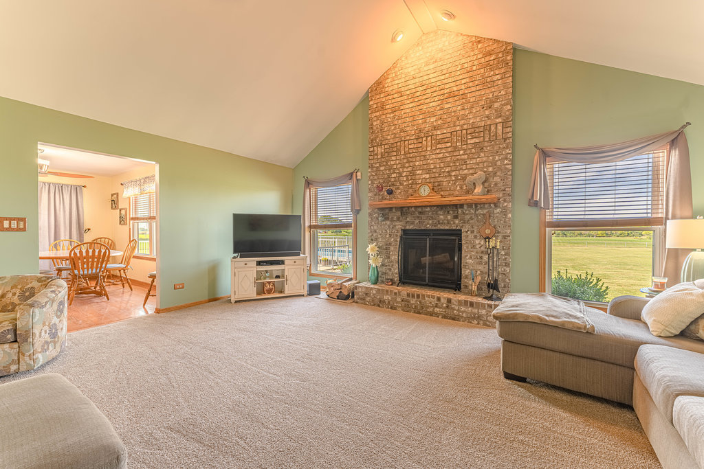 29436 South Wallingford Road Manhattan, IL 60442 - Photo 10 of 42