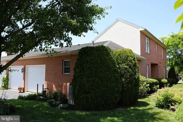 $384,900 | 650 Trafalgar Drive, Hagerstown, MD 21742