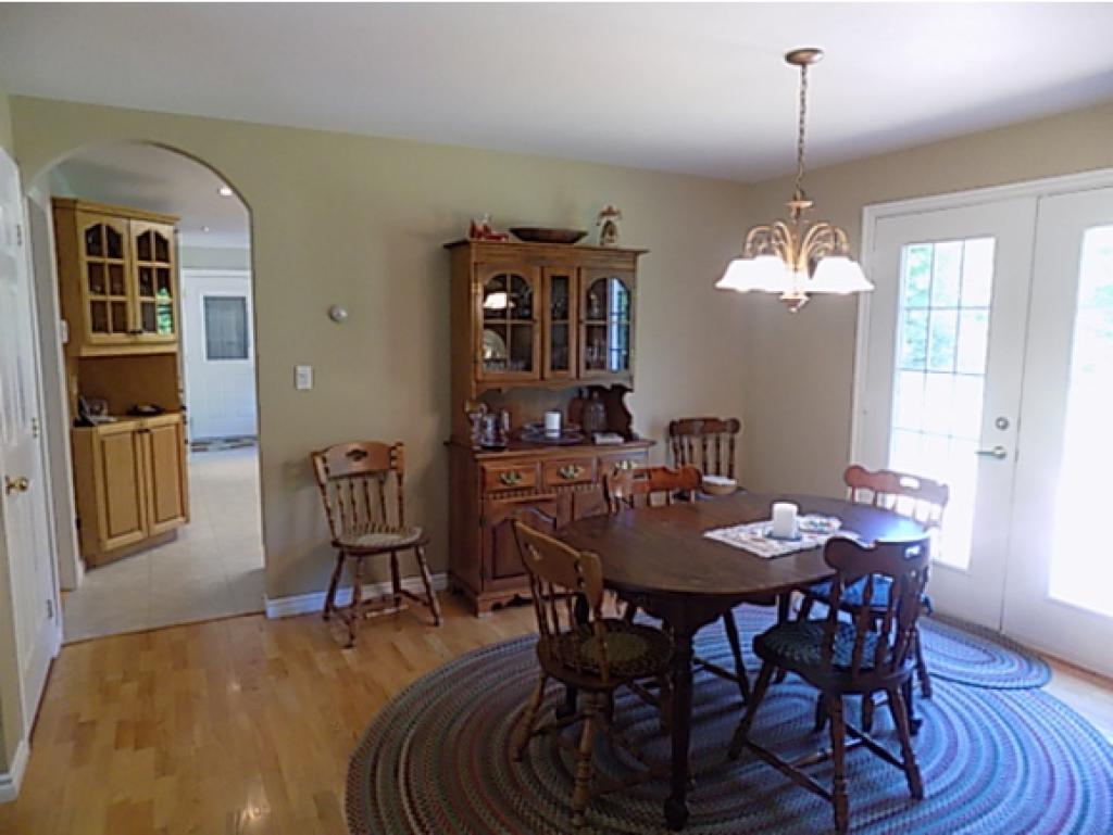 798 Hilltop Road Littleton, NH 03561 - Photo 8 of 32