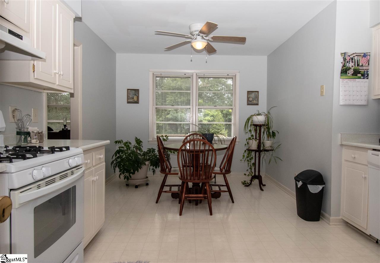 5 Tussock Road Greenville, SC 29615 - Photo 11 of 30 Gallery Image 11