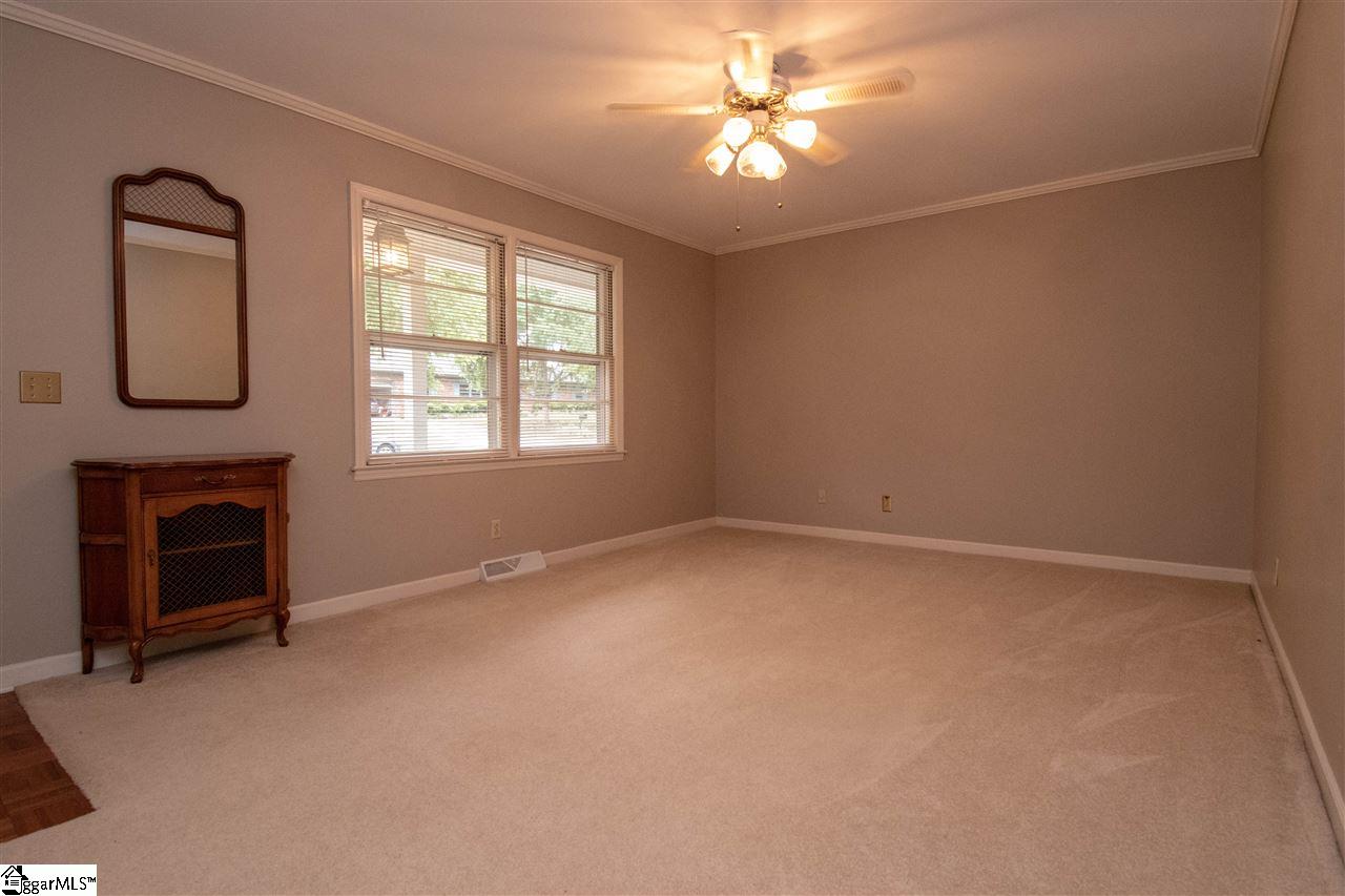 5 Tussock Road Greenville, SC 29615 - Photo 4 of 30 Gallery Image 4