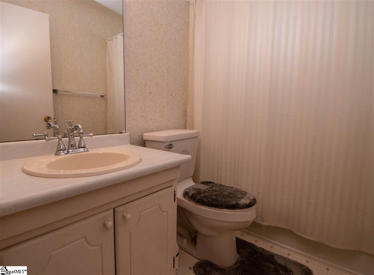 5 Tussock Road Greenville, SC 29615 - Photo 8 of 30 Gallery Image 8