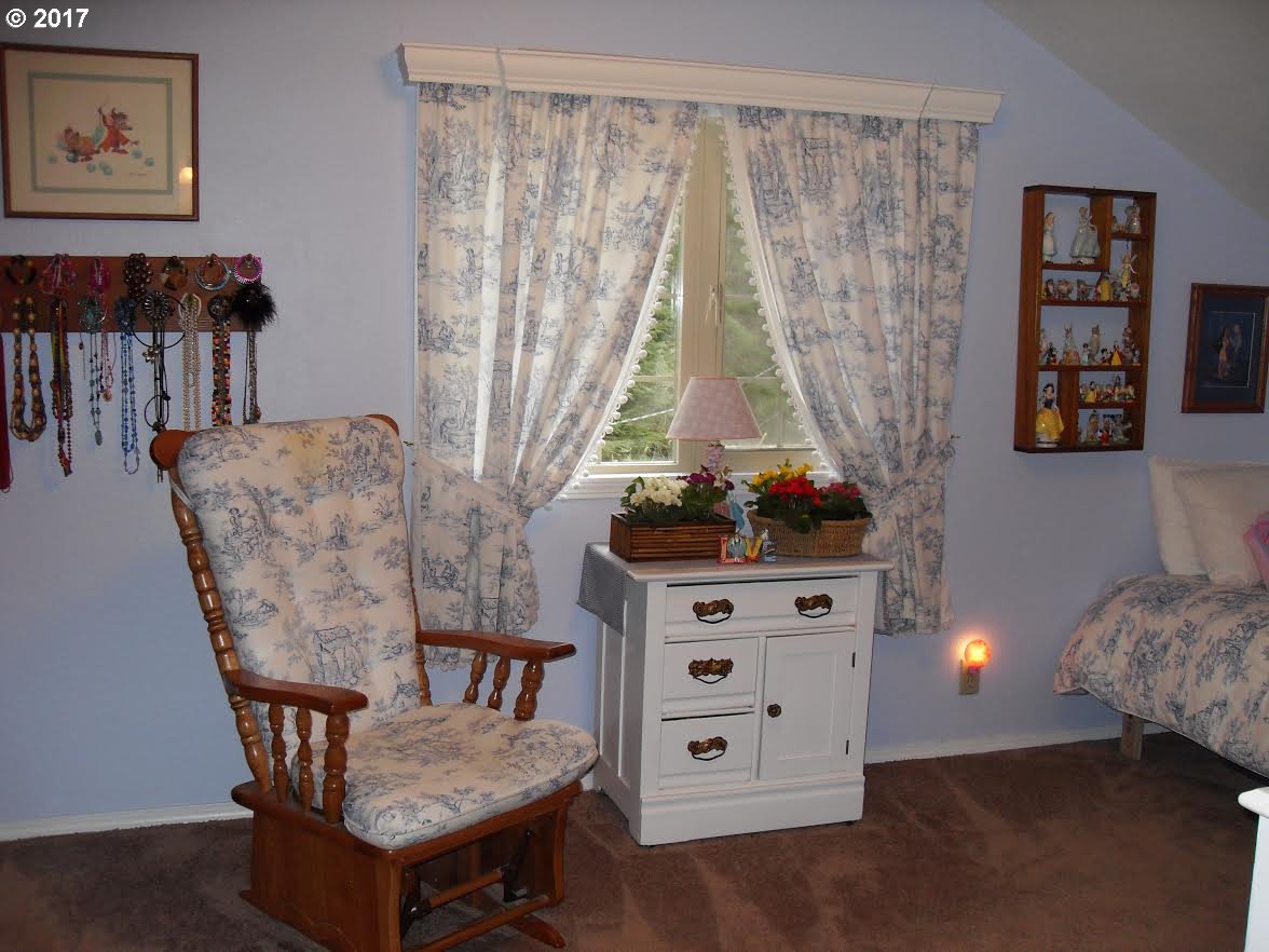 4505 South Smith River Road Reedsport, OR 97467 - Photo 8 of 19 Gallery Image 8