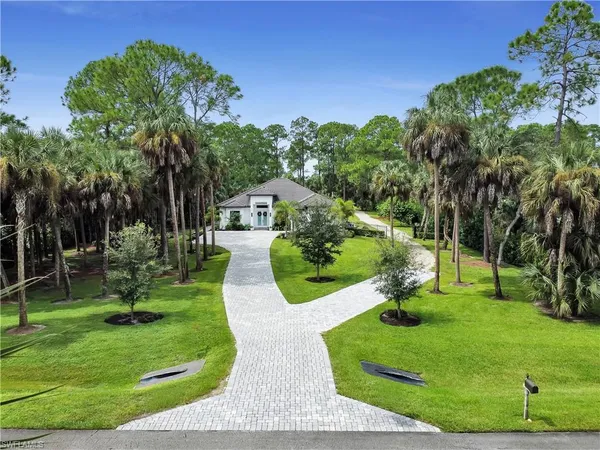 $1,699,000 | 855 1st Street Northwest, Naples, FL 34120