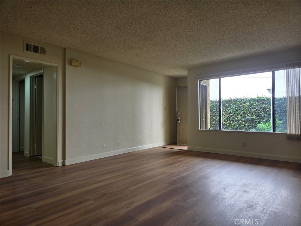 2755 West Ball Road, Unit 2 Anaheim, CA 92804 - Photo 7 of 20 Gallery Image 7