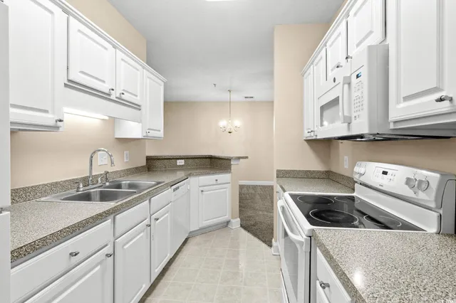 $180,000 | 119 Fountain Pointe Lane, Unit 202, Myrtle Beach, SC 29579