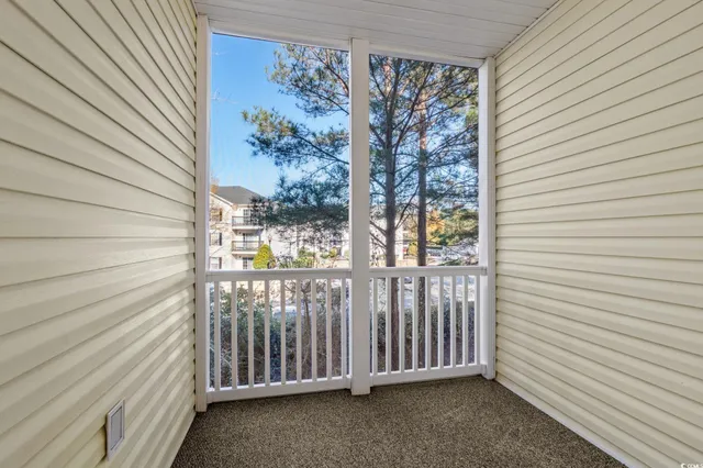 $180,000 | 119 Fountain Pointe Lane, Unit 202, Myrtle Beach, SC 29579