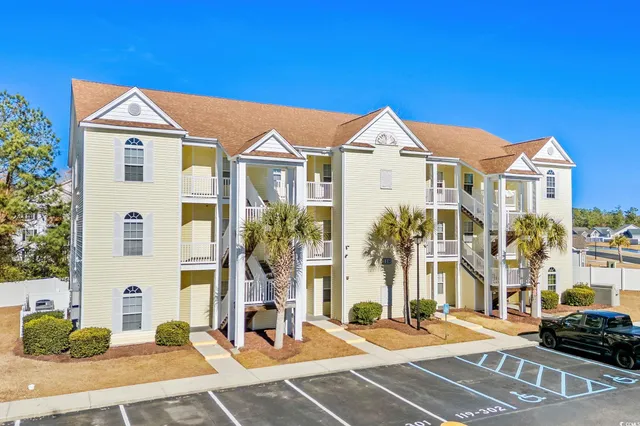 $180,000 | 119 Fountain Pointe Lane, Unit 202, Myrtle Beach, SC 29579