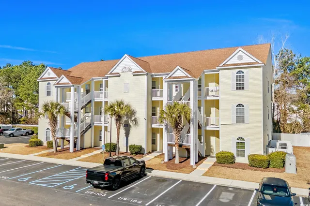 $180,000 | 119 Fountain Pointe Lane, Unit 202, Myrtle Beach, SC 29579