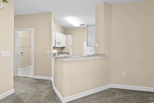 $180,000 | 119 Fountain Pointe Lane, Unit 202, Myrtle Beach, SC 29579