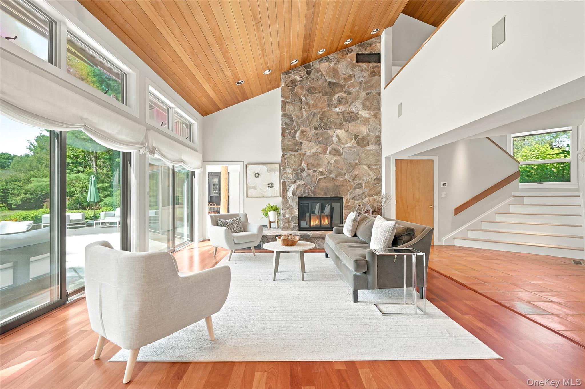 10 Beverly Road Purchase, NY 10577 - Photo 4 of 32