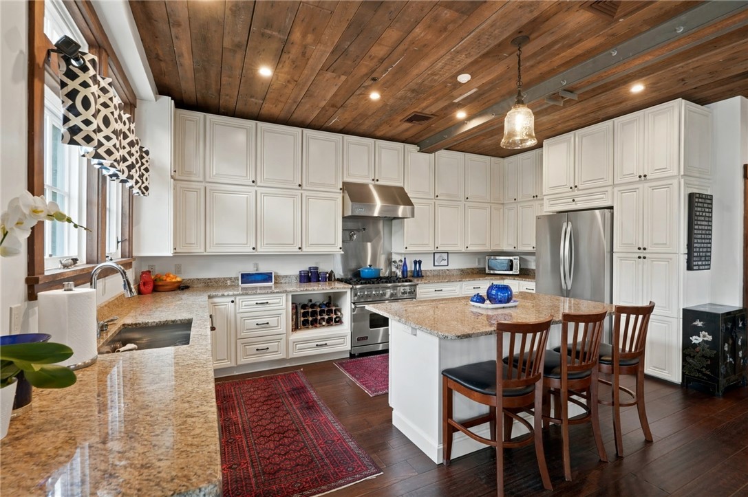 352 Spring Street Newport, RI 02840 - Photo 32 of 50 Kitchen - The Barn