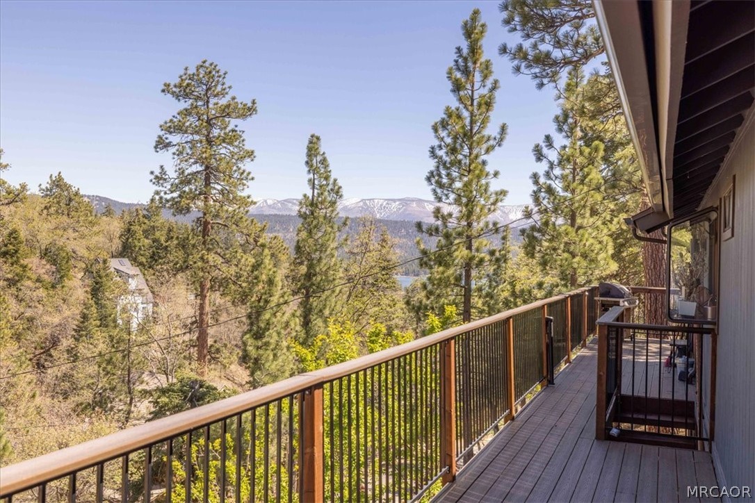 1231 Ridge Road Fawnskin, CA 92333 - Photo 4 of 34