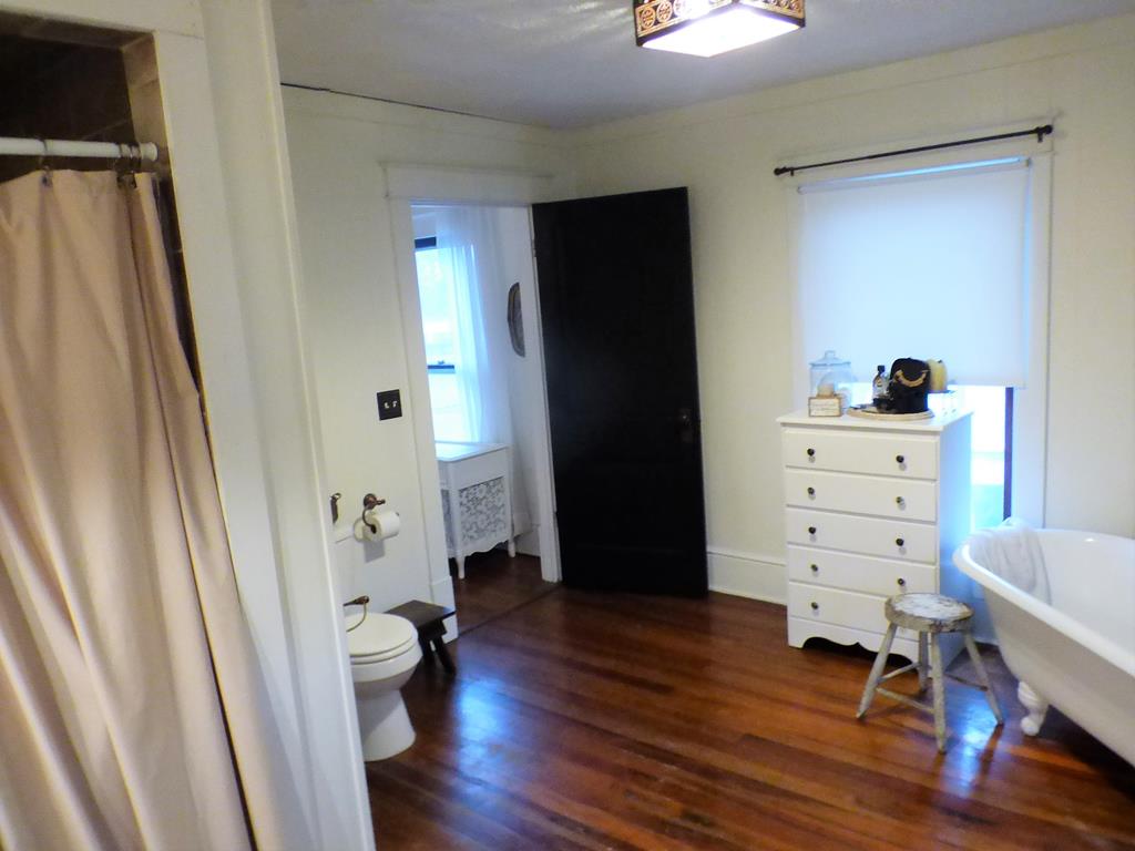 415 North Main Street Rural Retreat, VA 24368 - Photo 38 of 42 Gallery Image 38