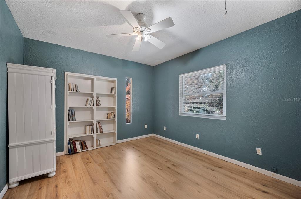 219 East Beacon Road Lakeland, FL 33803 - Photo 16 of 25