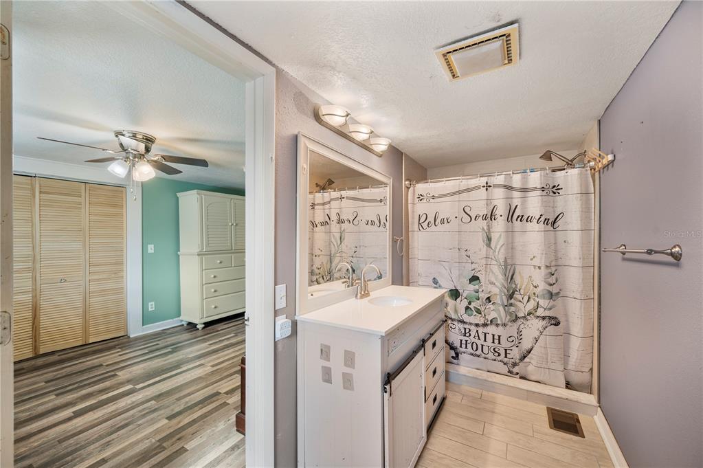 219 East Beacon Road Lakeland, FL 33803 - Photo 21 of 25