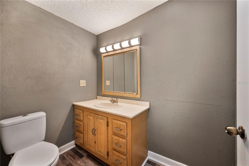 219 East Beacon Road Lakeland, FL 33803 - Photo 22 of 25