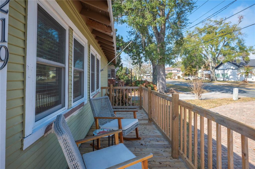 219 East Beacon Road Lakeland, FL 33803 - Photo 3 of 25