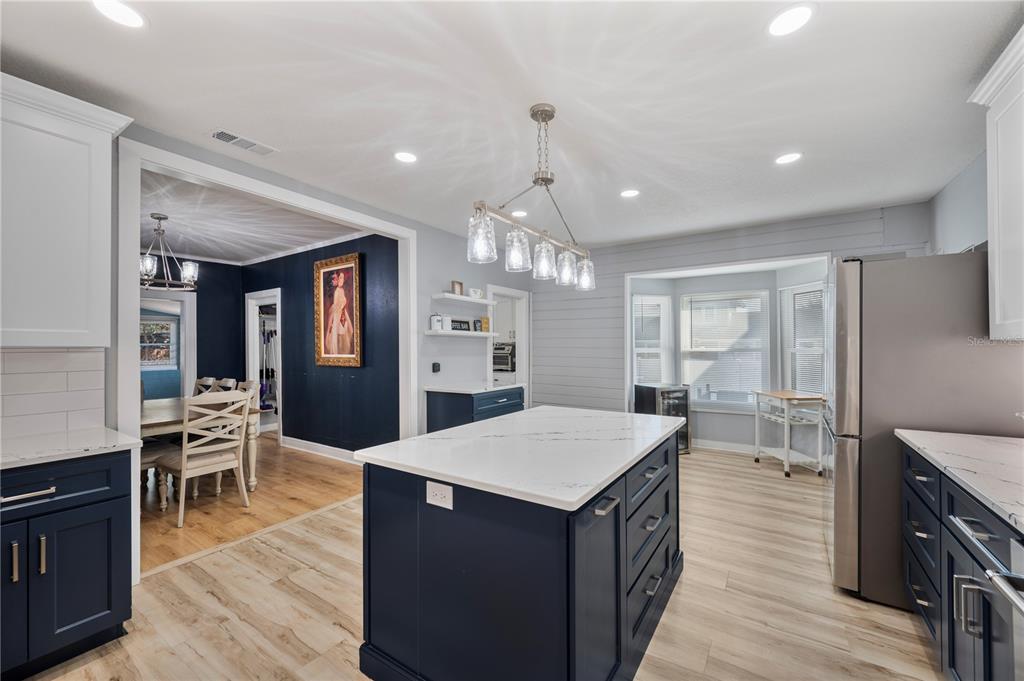 219 East Beacon Road Lakeland, FL 33803 - Photo 7 of 25