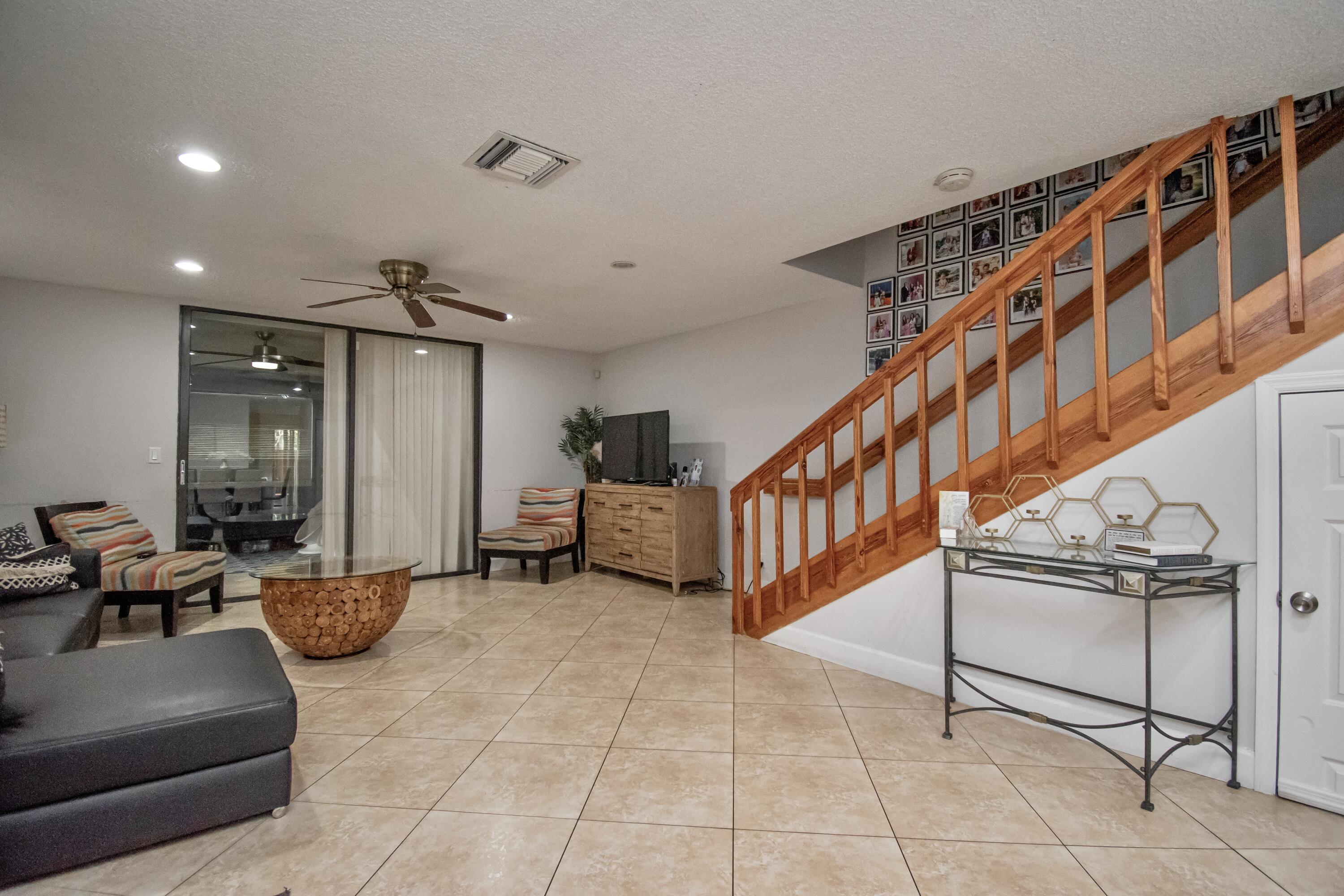 7670 Lago Del Mar Drive, Unit 301 Boca Raton, FL 33433 - Photo 5 of 29 D5DB5303-D093-4D8F-9C05-5CAE08E0BD6B