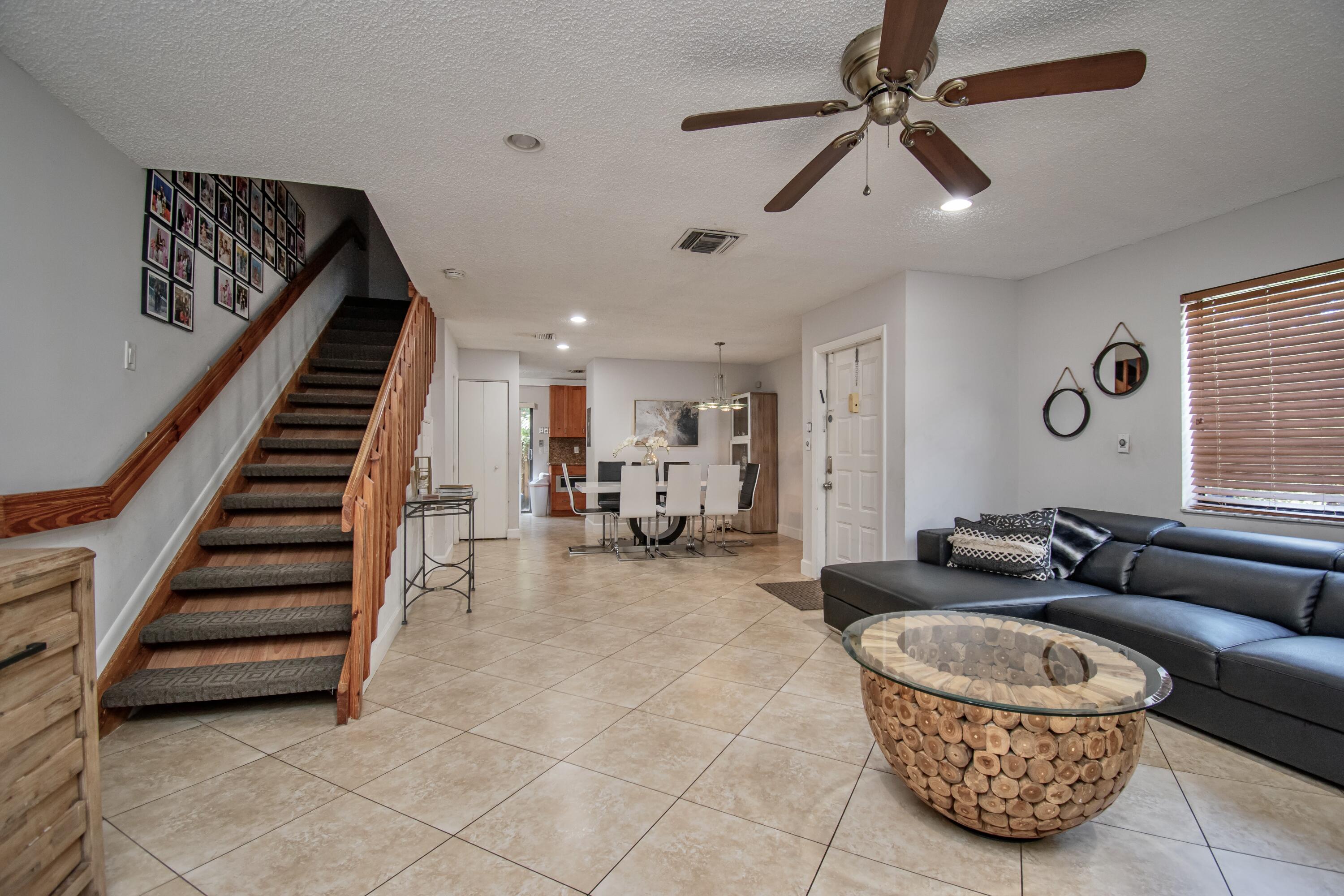 7670 Lago Del Mar Drive, Unit 301 Boca Raton, FL 33433 - Photo 6 of 29 A7F28167-6334-49FD-9CE5-7DEBD0F17782