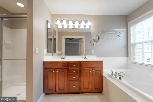 $590,000 | 321 Bulwark Alley, Annapolis, MD 21401