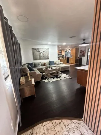 $750,000 | 2827 McKinley Street, Hollywood, FL 33020