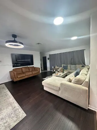 $750,000 | 2827 McKinley Street, Hollywood, FL 33020