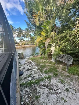 $750,000 | 2827 McKinley Street, Hollywood, FL 33020