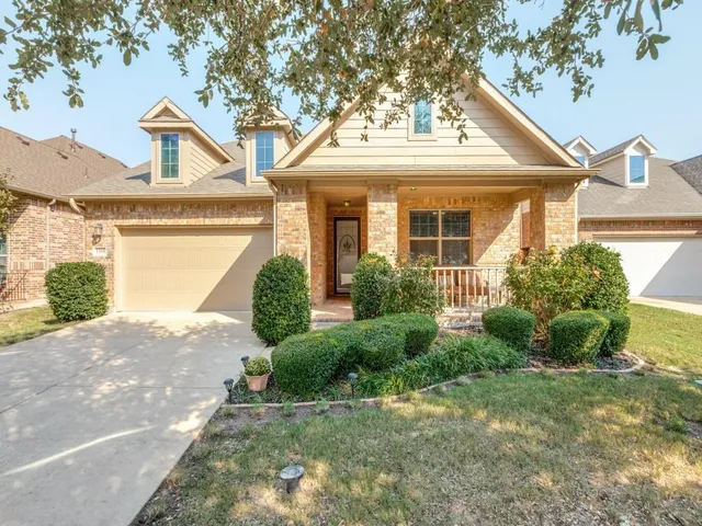 $333,000 | 1308 Isabella Lane, Savannah, TX 76227