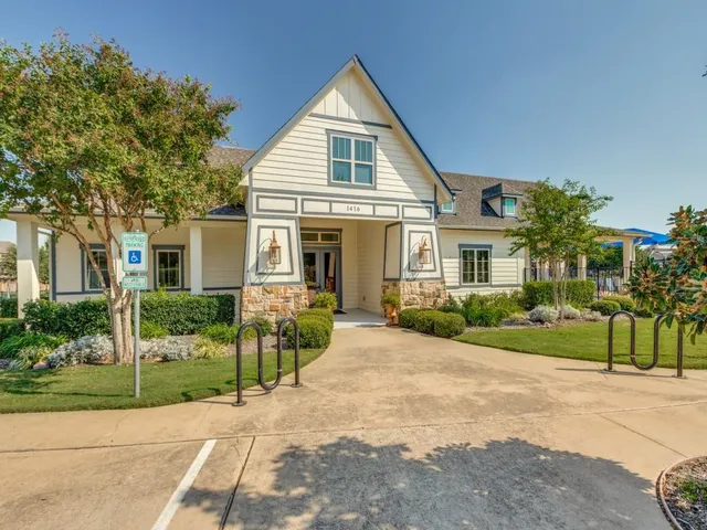 $333,000 | 1308 Isabella Lane, Savannah, TX 76227