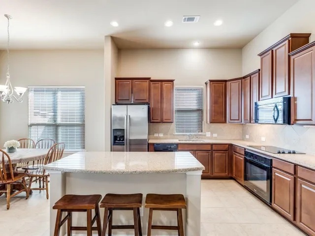 $333,000 | 1308 Isabella Lane, Savannah, TX 76227