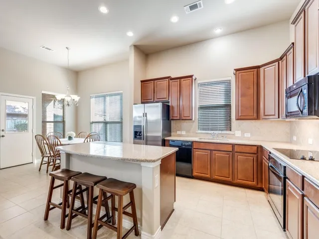$333,000 | 1308 Isabella Lane, Savannah, TX 76227