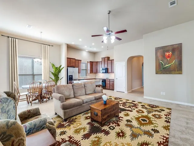 $333,000 | 1308 Isabella Lane, Savannah, TX 76227