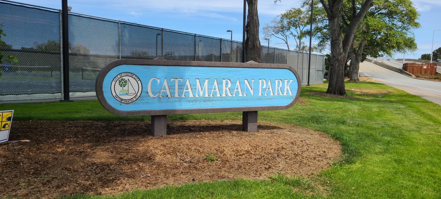 1025 Shell Boulevard, Unit 9 Foster City, CA 94404 - Photo 25 of 31 a view of a back yard with a table and a chair