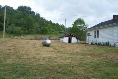 101 Bowling Branch Road Manchester, KY 40962 - Photo 6 of 8 Photo 6