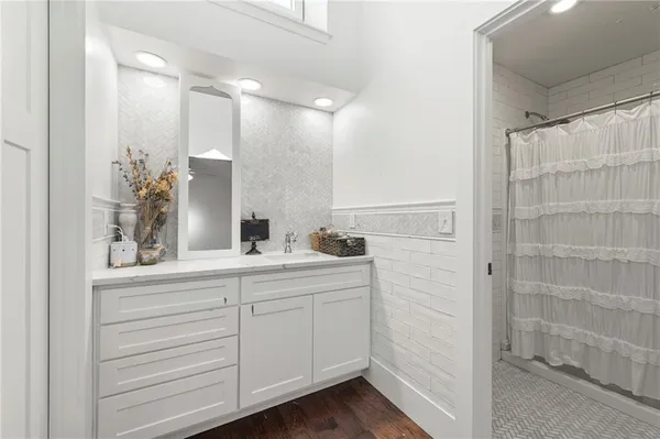 $399,900 | 4070 Southwest Lido Drive, Lee's Summit, MO 64082
