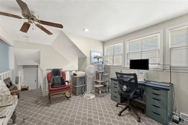 $399,900 | 4070 Southwest Lido Drive, Lee's Summit, MO 64082